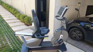 Bicicleta Estática Technogym Recline