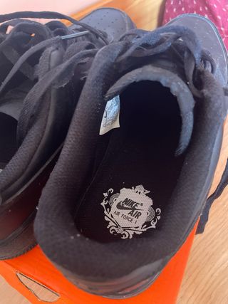 Nike Air Force 1 Negras