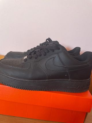 Nike Air Force 1 Negras