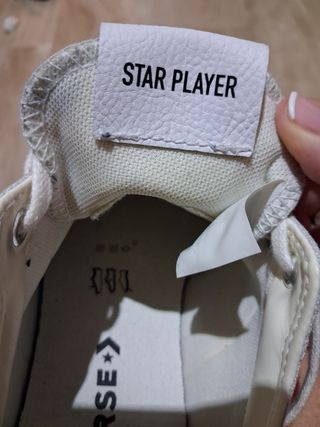 Zapatillas Converse Grises. 