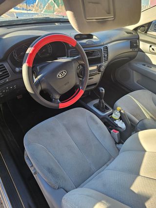 kia magentis pegatina C 2006 pocos km