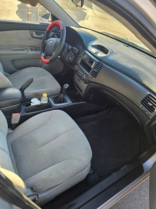 kia magentis pegatina C 2006 pocos km