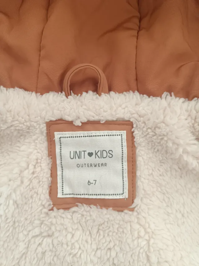 Abrigo cálido, cortaviento, impermeable Talla 6-7