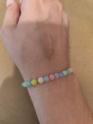 Pulsera de cuentas multicolor
