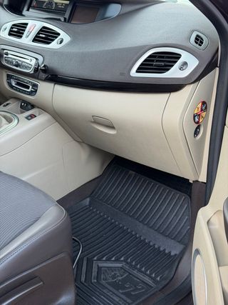 Renault Grand Scenic 2011 Bose Edition 7 plazas