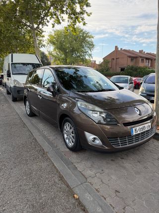 Renault Grand Scenic 2011 Bose Edition 7 plazas