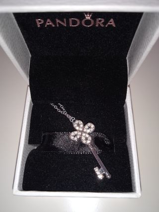 Colgante Pandora Llave Flores Plata
