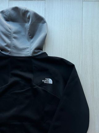 Chaqueta The North Face Negra y Gris