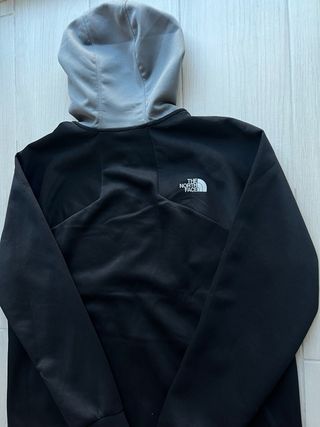 Chaqueta The North Face Negra y Gris