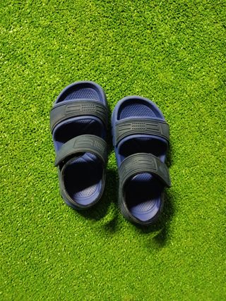 Sandalias de goma azul n25/26
