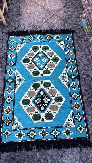 Tappeto Kilim 125x90 cm con motivo geometrico