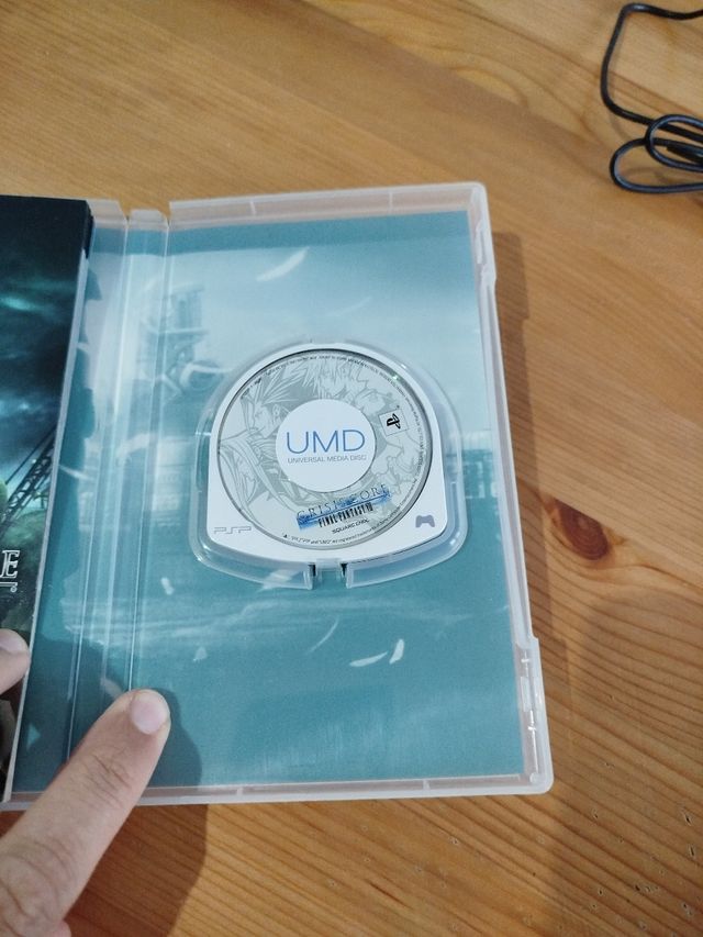 Crisis Core Final Fantasy VII PSP JAPONESA