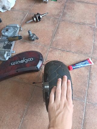Rueda 4 pulgadas Moped con disco