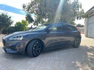 Ford Focus 2019