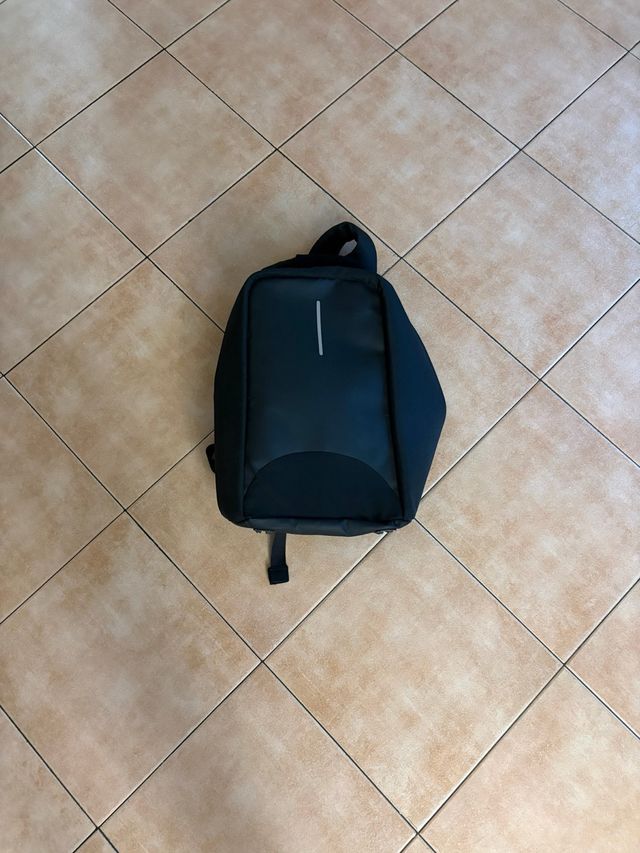 Zaino antifurto nero