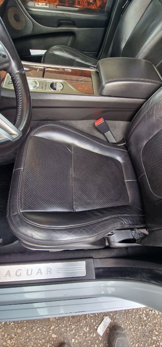 Jaguar XF 2009
