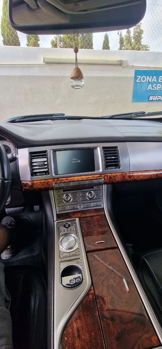 Jaguar XF 2009