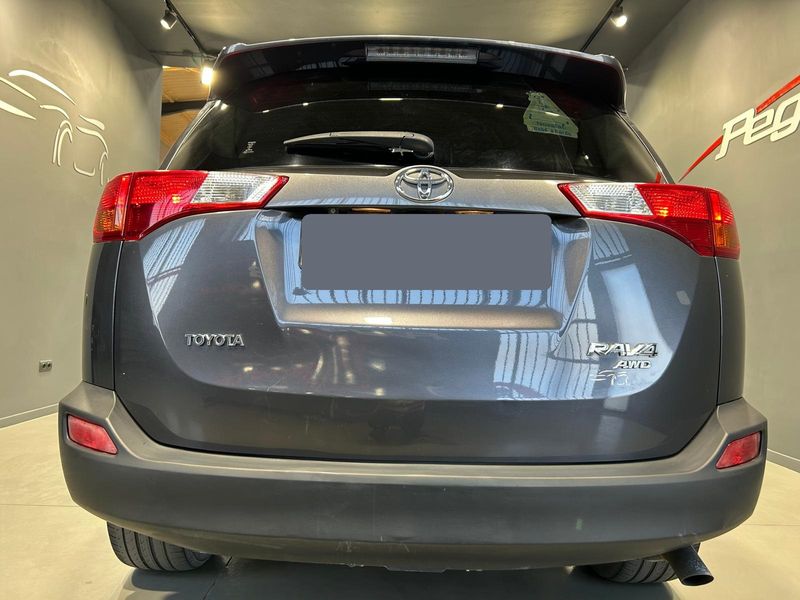 Toyota RAV4 2013, foto 4