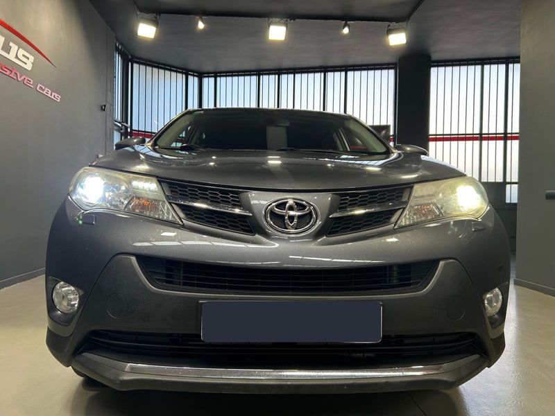 Toyota RAV4 2013, foto 13