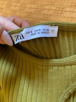 Vestido asimétrico Zara verde oliva