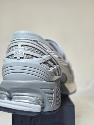 New Balance 1906L Gris