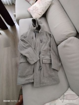 Abrigo de paño gris