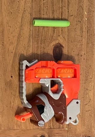 Pistola Nerf Pequeña