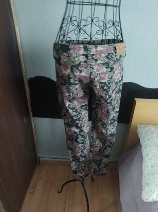 Pantalones de algodón con estampado floral