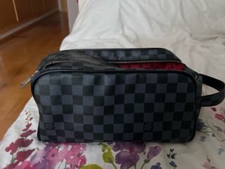 Bolsita Louis Vuitton Gris y Roja