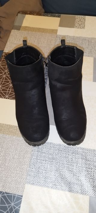 Botines negros