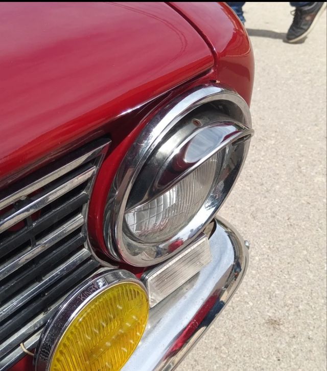 Pestañas faros Seat 124