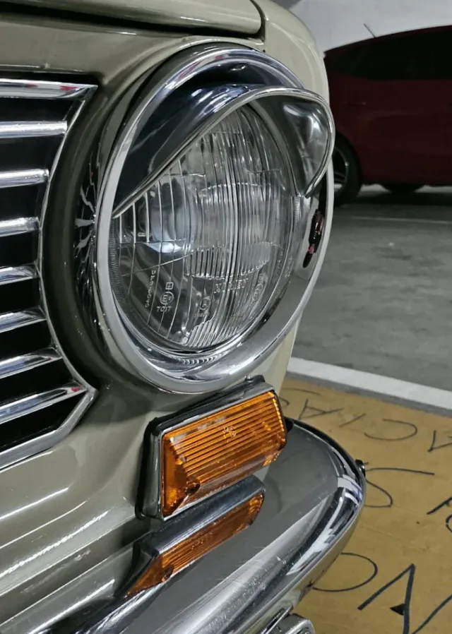 Pestañas faros Seat 124