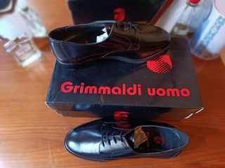 Zapatos de vestir Grimaldi negros con cordones