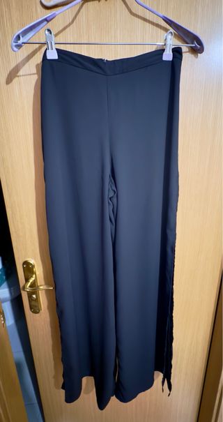 Pantalón Zara abierto