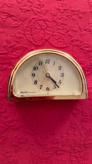 Despertador Seiko Quartz Dorado