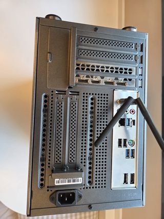 PC sobremesa Ryzen 5 5500 GTX1660 Super 32GB Win11