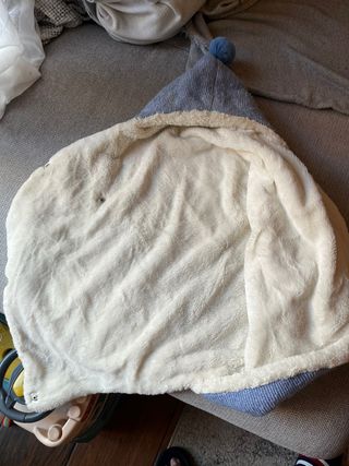 Saco para bebé con capucha