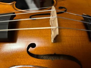 Violín 4/4 marca Testoni 