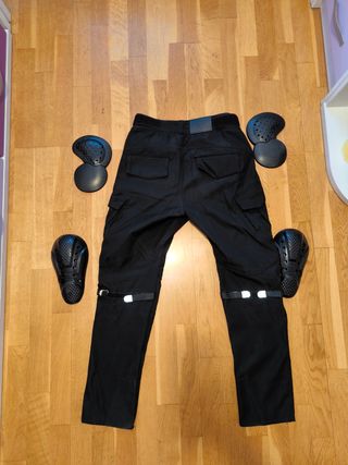 Pantalón de moto impermeable con protecciones