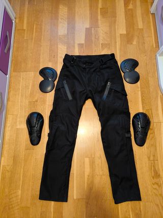 Pantalón de moto impermeable con protecciones