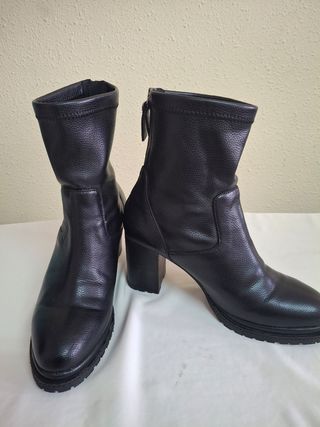 Botines Pedro Miralles Negros muy poco uso