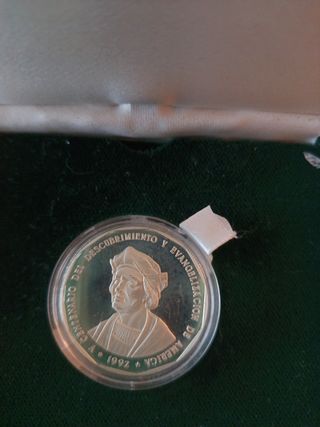 Moneda Descubrimiento y Evangelización América 199