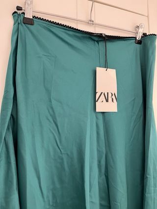 Falda Zara verde turquesa
