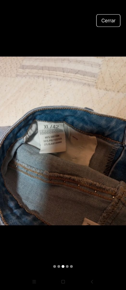 Pantalón vaquero y pantalón deportivo