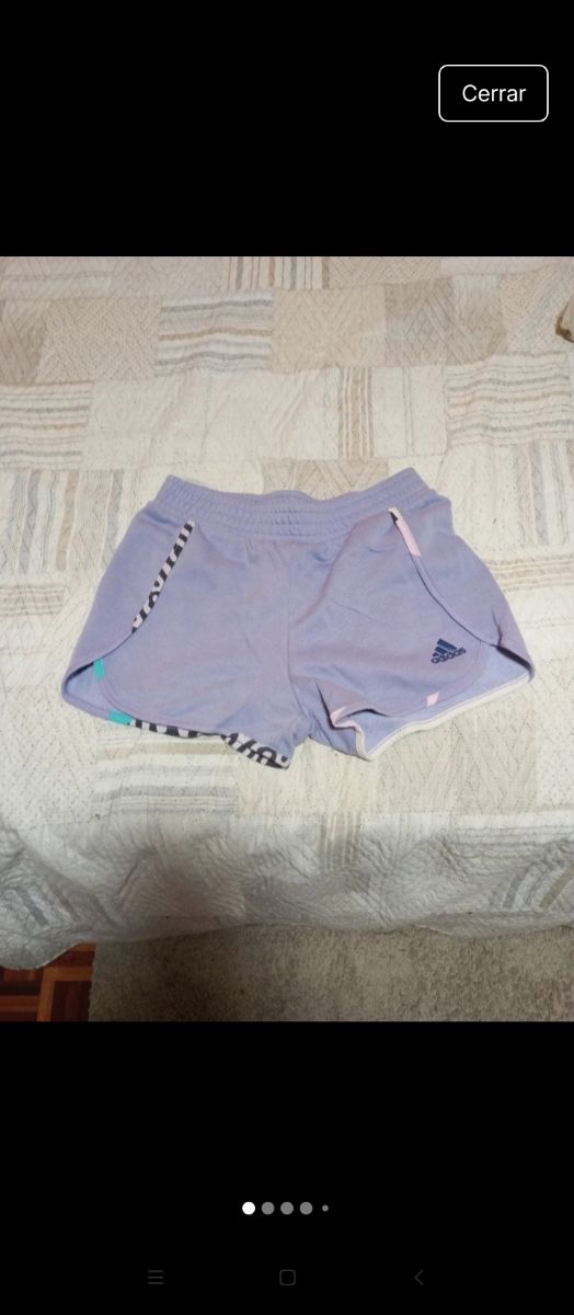 Pantalón vaquero y pantalón deportivo