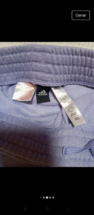 Pantalón vaquero y pantalón deportivo 