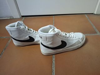 Zapatillas Nike Blancas y Negras, FAKE 
