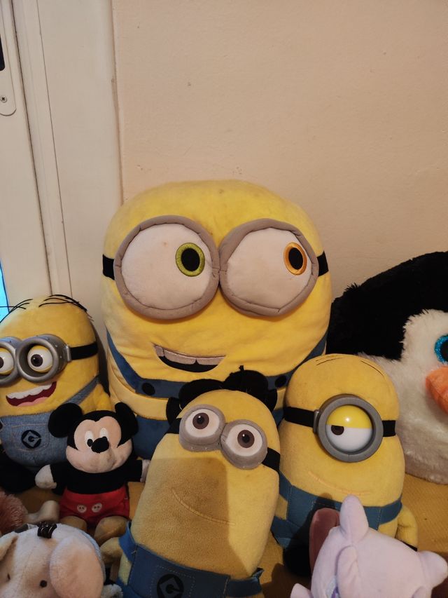 Lote de peluches variados