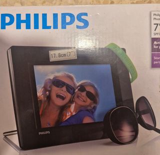 Marco digital Philips con pantalla de 7 pulgadas.