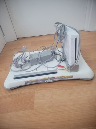 Consola Nintendo Wii con accesorios